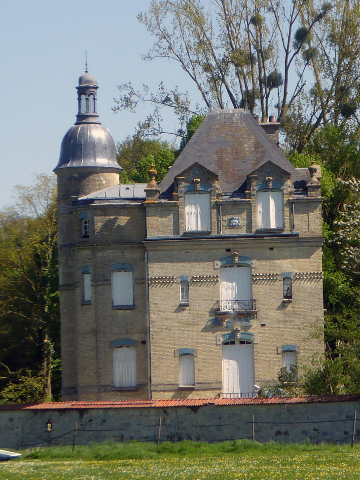 Le château - Auger-Saint-Vincent