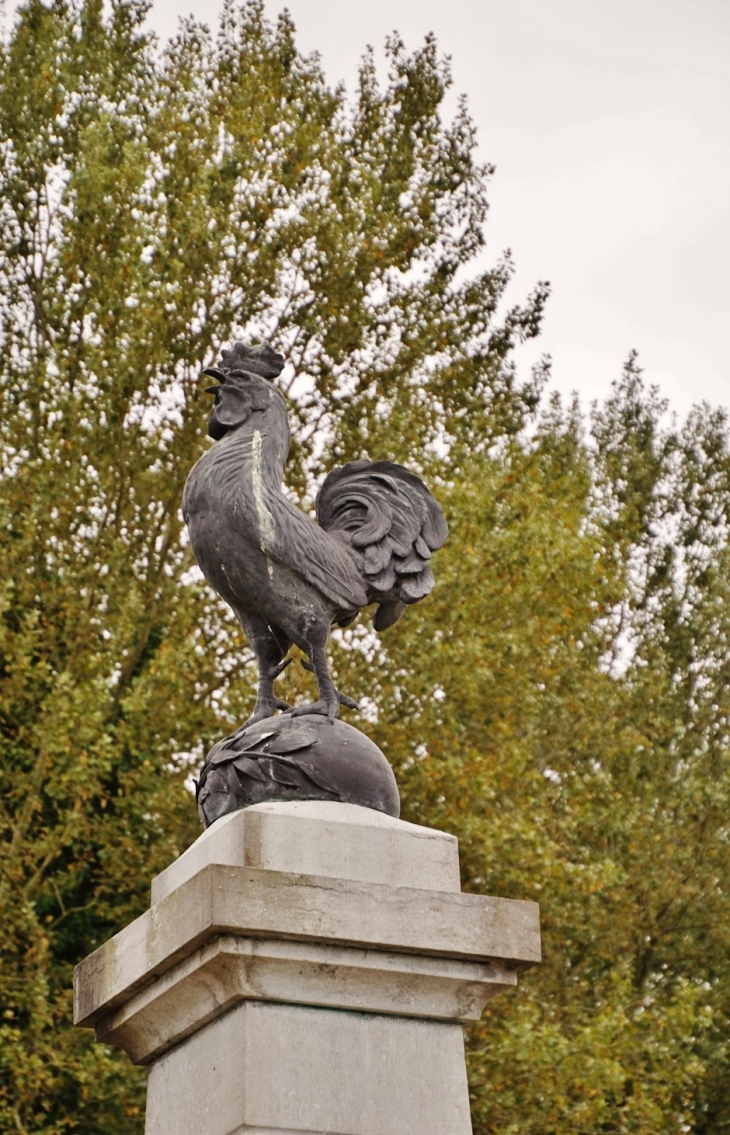 Monument-aux-Morts ( détail ) - Autrêches