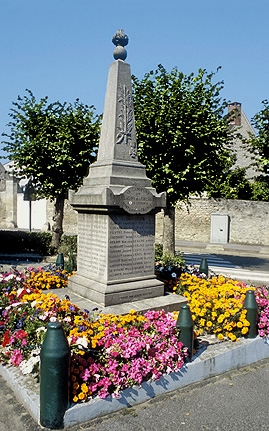 Monument aux morts - Balagny-sur-Thérain