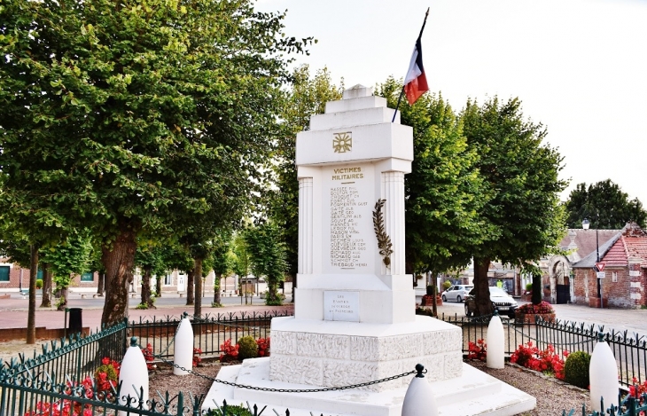 Monument-aux-Morts - Beaulieu-les-Fontaines