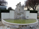 la fontaine sur la place Clémenceau