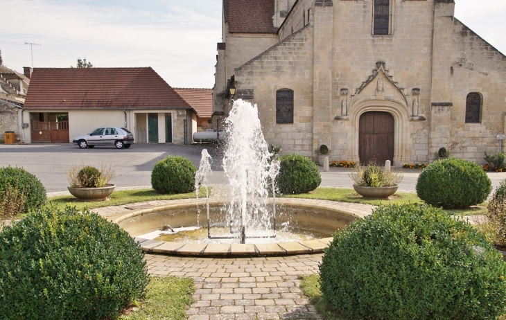 Fontaine - Berneuil-sur-Aisne