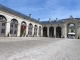 Photo suivante de Chantilly les Grandes Ecuries : la cour