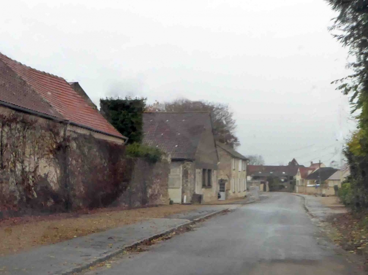 Dans le village - Chèvreville