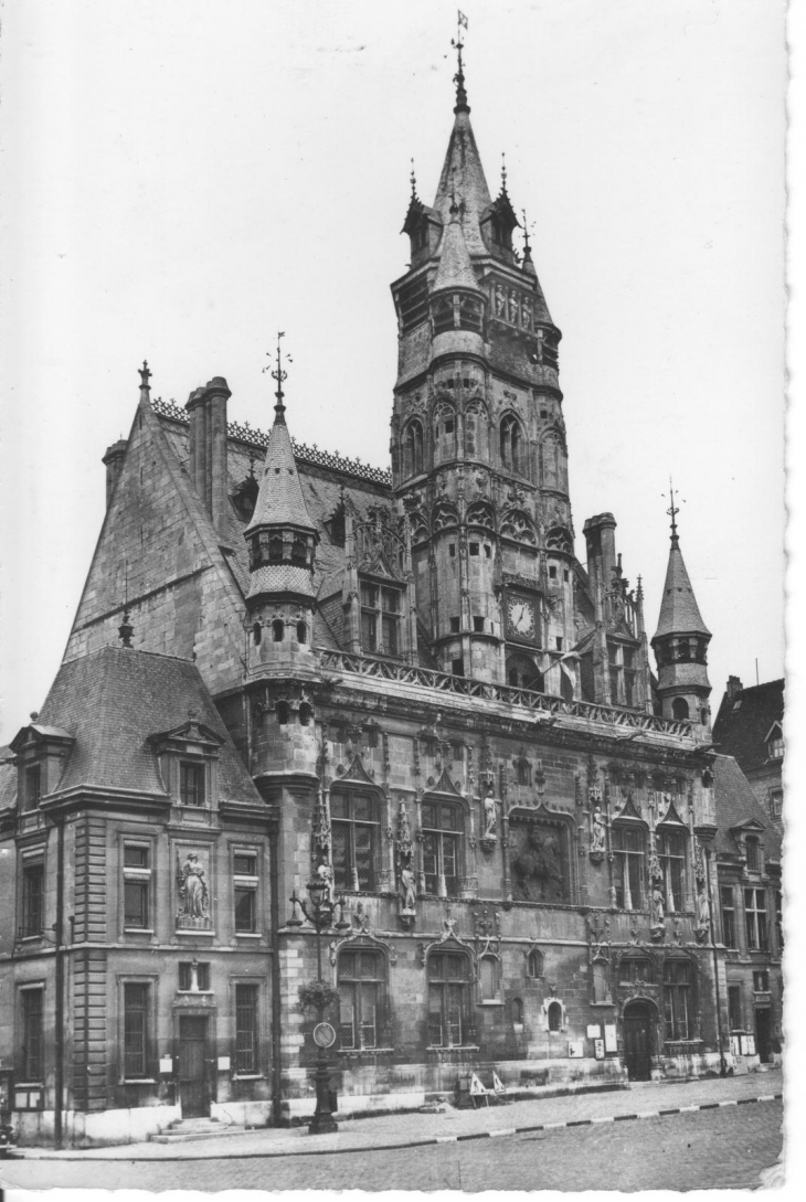 L'hotel de ville - Compiègne