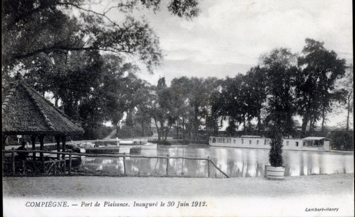 Port de plaisance. Inauguré le 30 juin 1912 (carte postale ancienne). - Compiègne