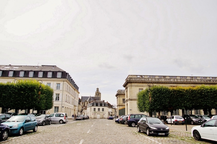 La Place du Château - Compiègne