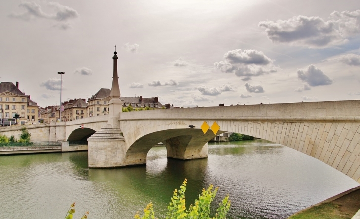 Pont-sur-L'oise - Compiègne