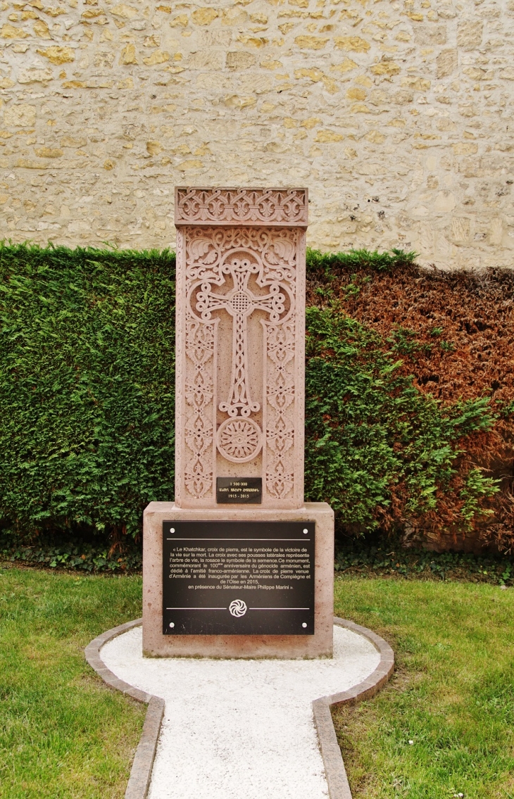 Mémorial dédié a l'Amitié Franco-Arménienne  - Compiègne