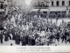 Photo précédente de Compiègne Fêtes de Jeanne d'Arc - Le Cortège place de l'Hôtel de Ville - Les Chevaliers, vers 1914 (carte postale ancienne).