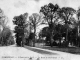 Photo précédente de Compiègne L'entrée de la Forêt - La route de Pierrefonds, vers 1910 (carte postale ancienne).