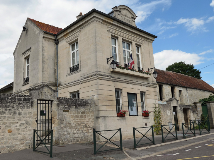 La mairie - Courteuil