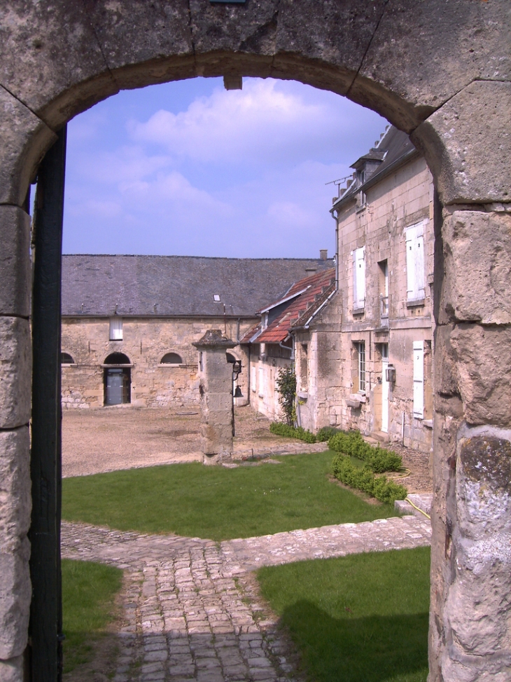 Cour de ferme - Croutoy