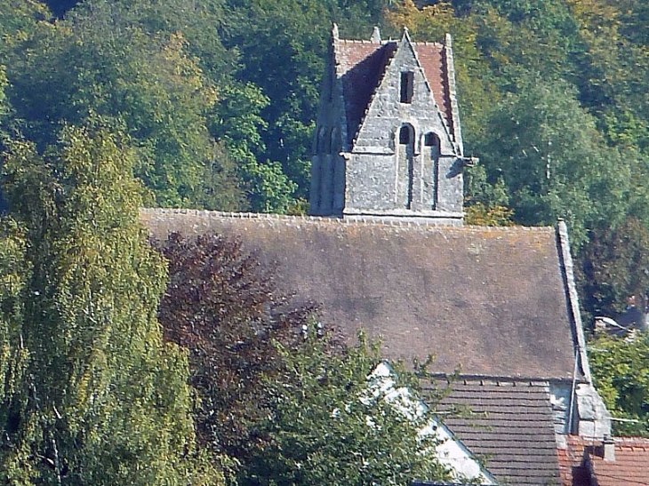 Vue sur l'église - Éméville