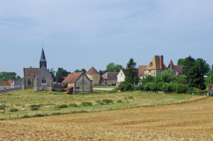 Ėnencourt provient du patronyme germanique Hérinand. Accolé au latin cortem, domaine, on a donc le domaine d'Hérinand qui deviendra Ėnencourt. Ėnencourt-le-Sec, par opposition à Ėnencourt-Léage, c'est à dire  - Énencourt-le-Sec