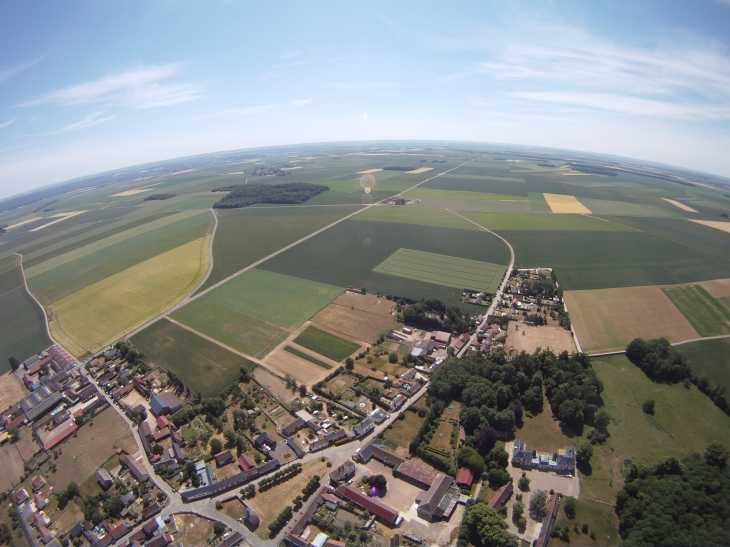 ST RIMAULT VUE D'AVION (par TOUCANWINGS) - Essuiles