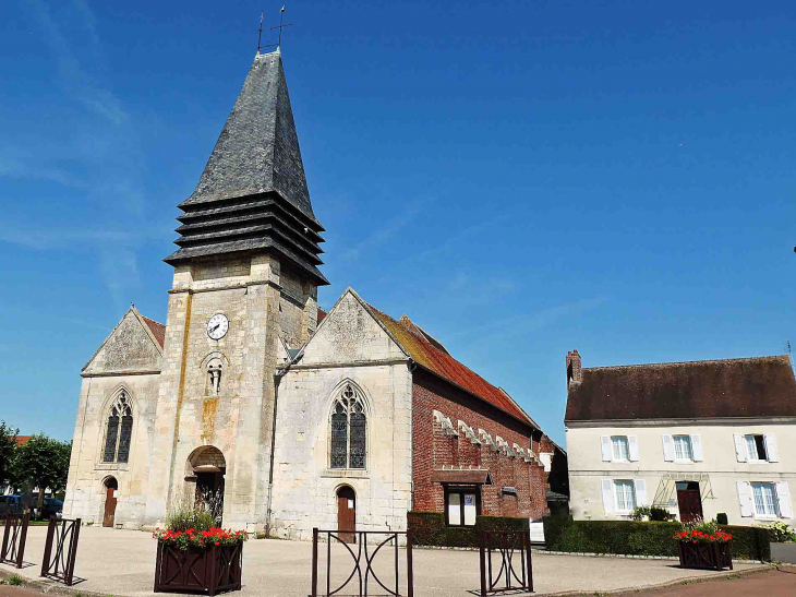 L'église - Estrées-Saint-Denis