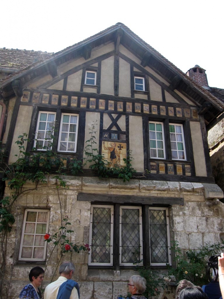 La plus ancienne maison du village - Gerberoy