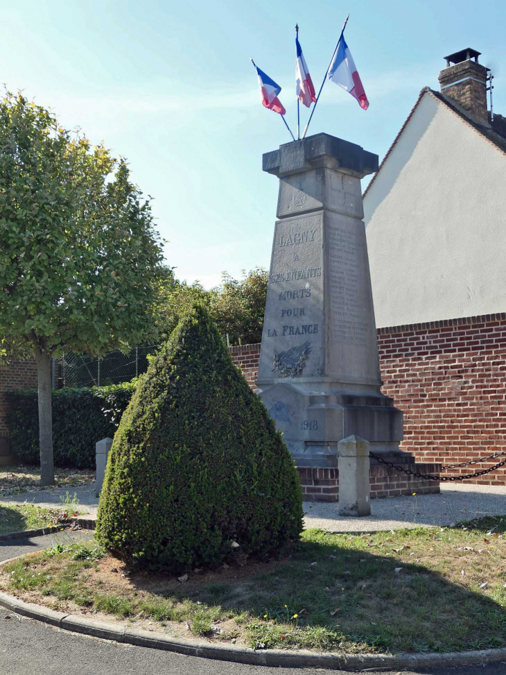 Le monument aux morts - Lagny