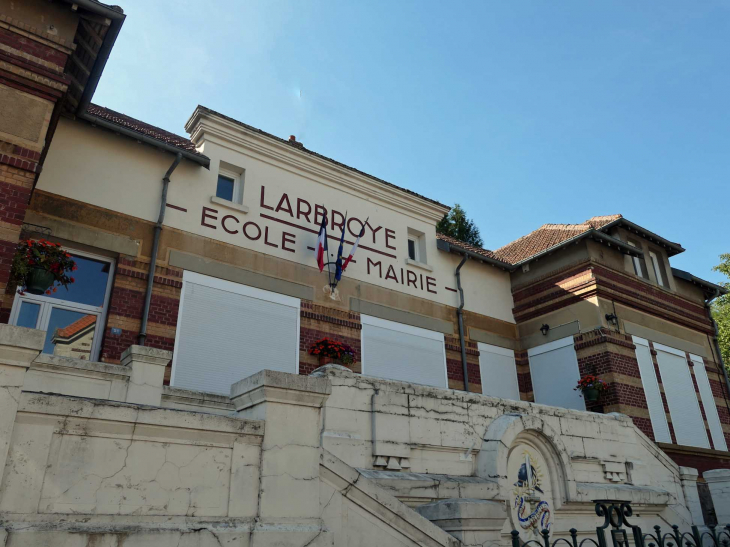 La mairie - Larbroye