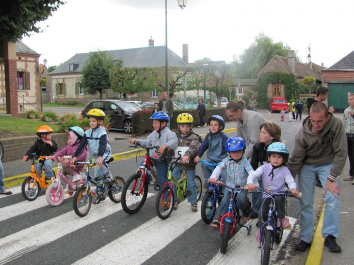 Départ des courses au Coudray-St-Germer - Le Coudray-Saint-Germer