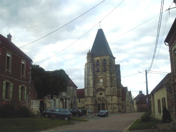 église - Léglantiers