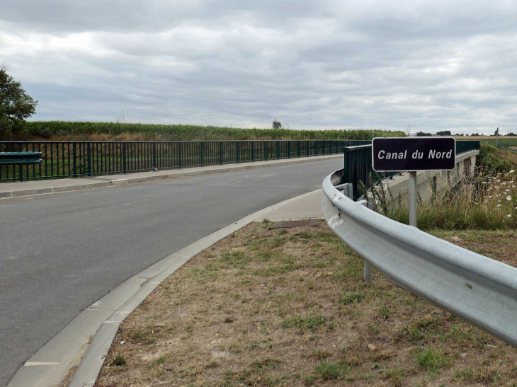 Le pont sur le canal du Nord - Libermont