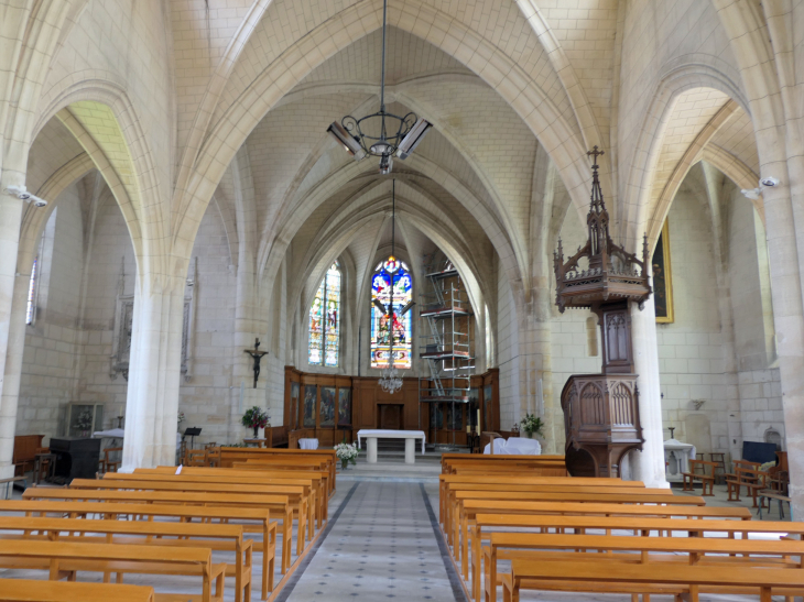 Dans l'église Saint Martin - Longueil-Sainte-Marie