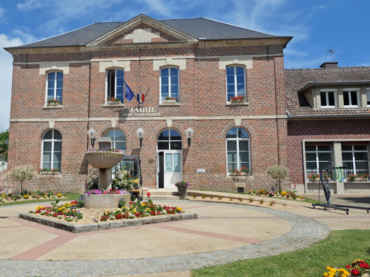 La mairie - Longueil-Sainte-Marie