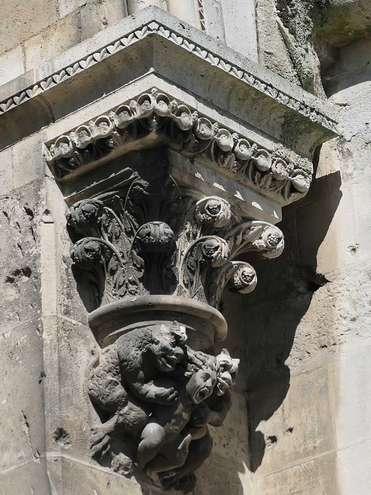 Cathédrale Notre Dame : le portail du transept Nord - Noyon