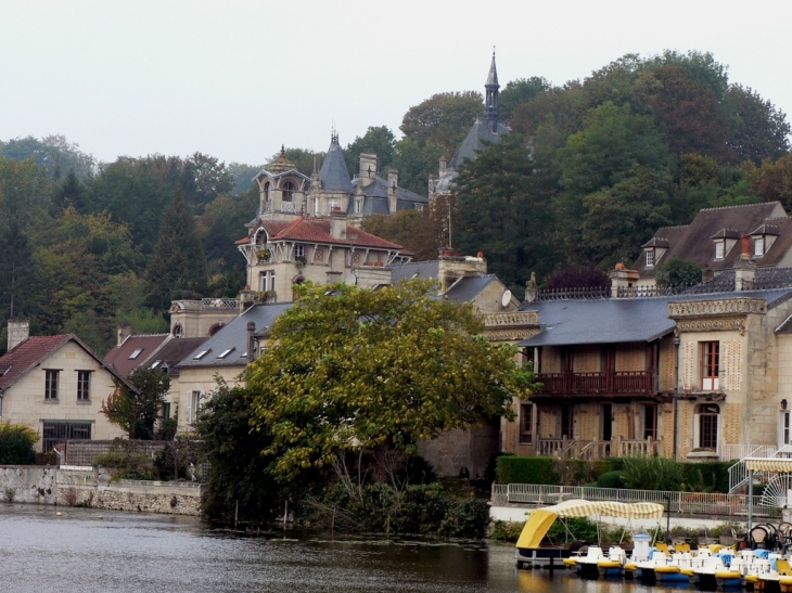 Maisons au bord du Lac - Pierrefonds