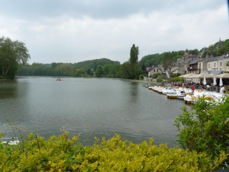 Vue sur le lac - Pierrefonds