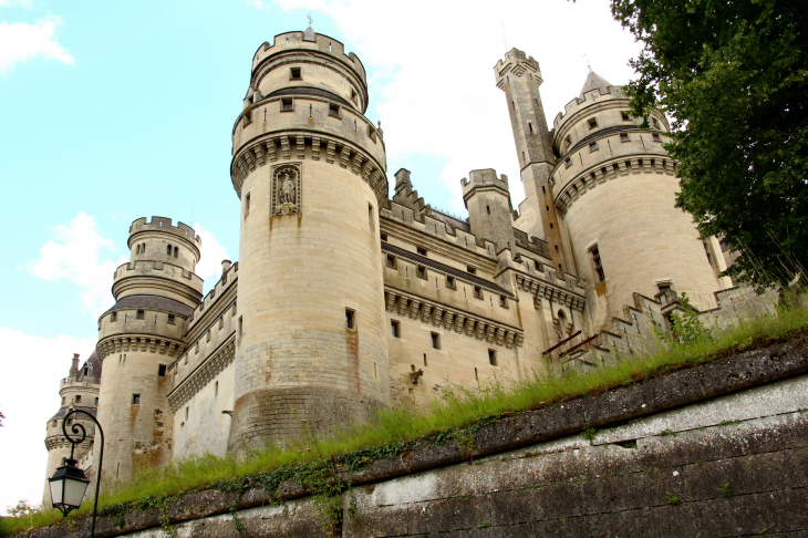 Balades en France sur Facebook -  www.baladesenfrance.info - Pierrefonds