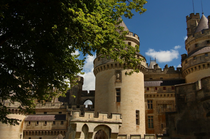 Sur FaceBook : Balades en France - www.baladesenfrance.info - Pierrefonds