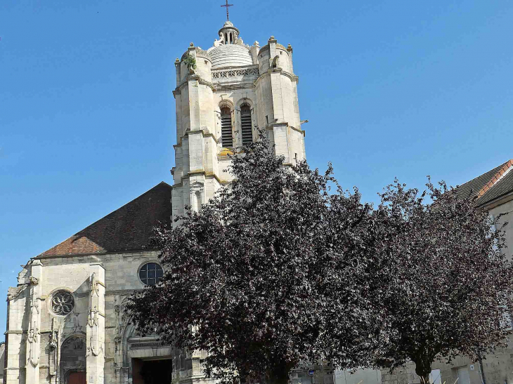 L'église - Pont-Sainte-Maxence