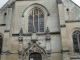 l'entrée de l'église Saint Nicolas