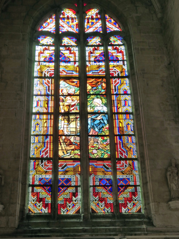 Vitrail  1930 de l'église Saint Louis  - Ressons-sur-Matz