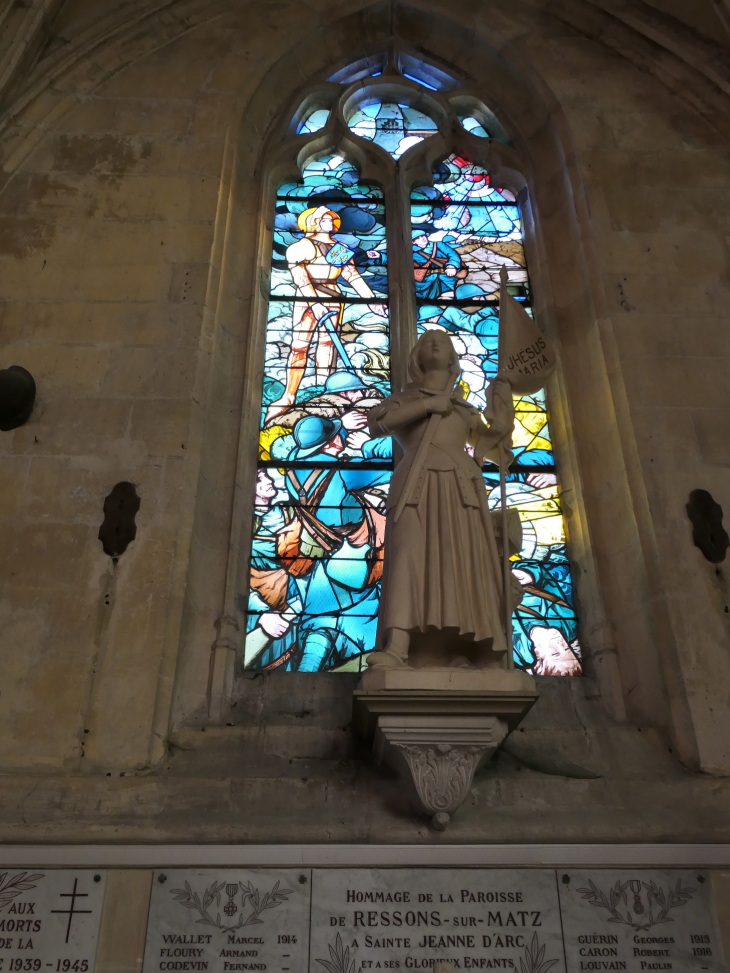 Eglise Saint Louis : hommage à Jeanne d'Arc et aux morts de la guerre 14-18 - Ressons-sur-Matz