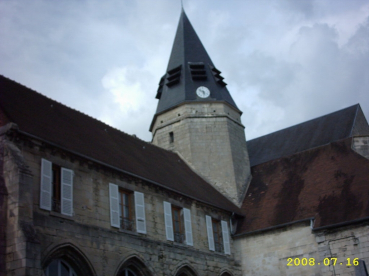 Clocher de l'église Saint Denis de Rieux