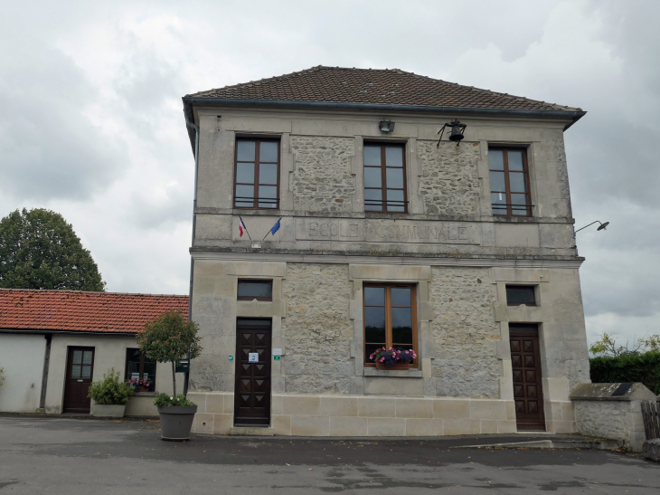 La mairie - Rocquemont