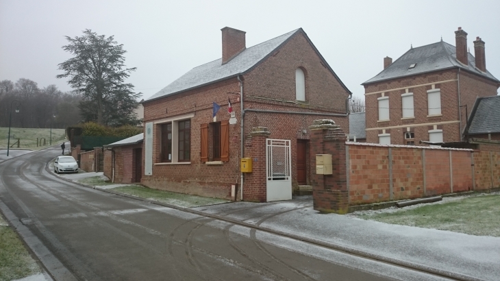 Mairie - Rouvroy-les-Merles