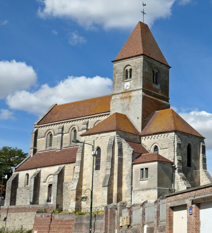 L'église - Roye-sur-Matz