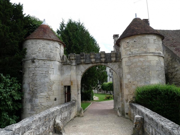 Vieille porte - Saint-Jean-aux-Bois