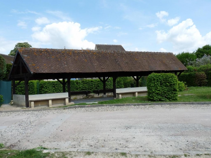 Le lavoir communal - Saint-Jean-aux-Bois