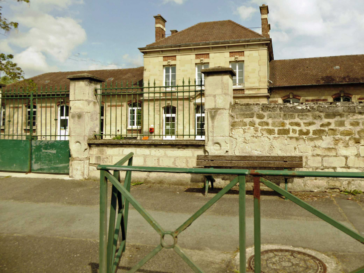 L'école - Saint-Leu-d'Esserent