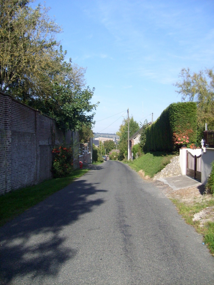 Rue ste hélène par jjH - Saint-Pierre-es-Champs