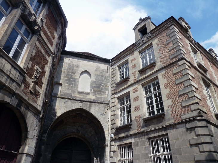 L'hôtel des Trois Pots - Senlis