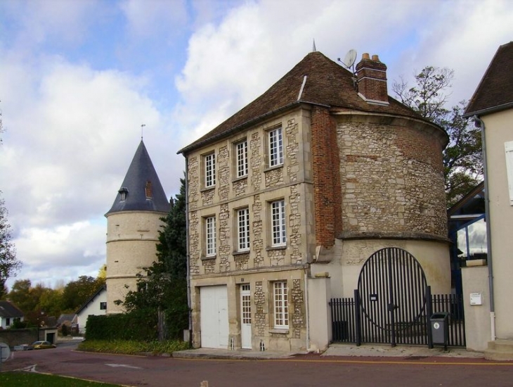 Maison insolite - Trie-Château