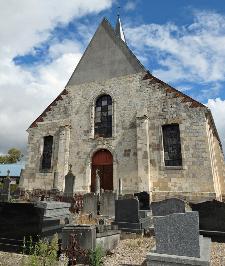 L'entrée de l'église - Bayonvillers