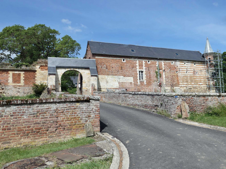 L'entrée du château - Beaufort-en-Santerre